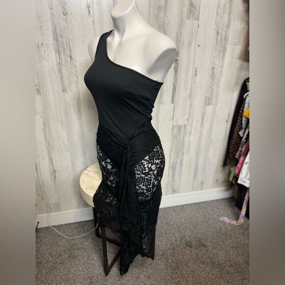 Black One-Shoulder Lace Mesh Maxi Dress • Size S • Evening / Formal / Party - Picture 5 of 8